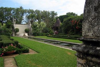 Cluett Memorial Garden