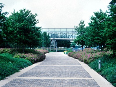 Lucent Technologies Research and Development Campus, Naperville/Lisle, IL