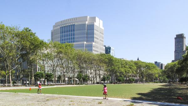 NY_NYC_CadmanPlazaPark_06_MarieWarsh_2011_Signature.jpg NY_NYC_CadmanPlazaPark_06_MarieWarsh_2011_Signature.jpg