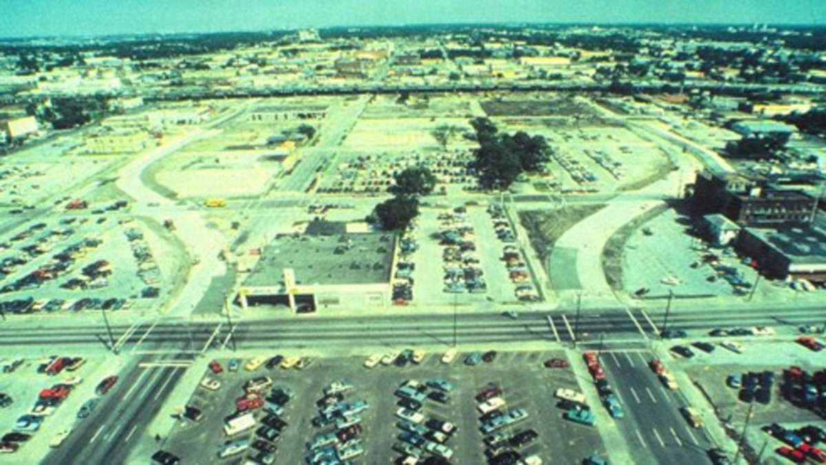 DiscoveryGreen-before_feature.jpg