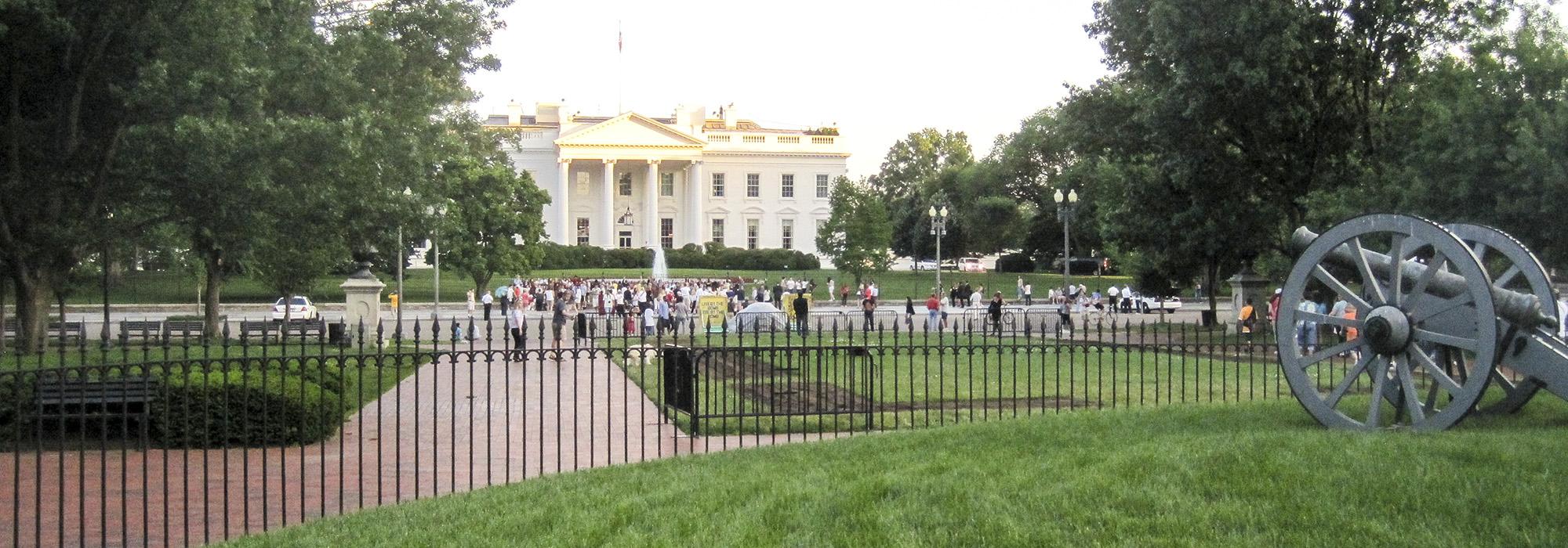 LafayetteSquarePark-DC.jpg LafayetteSquarePark-DC.jpg