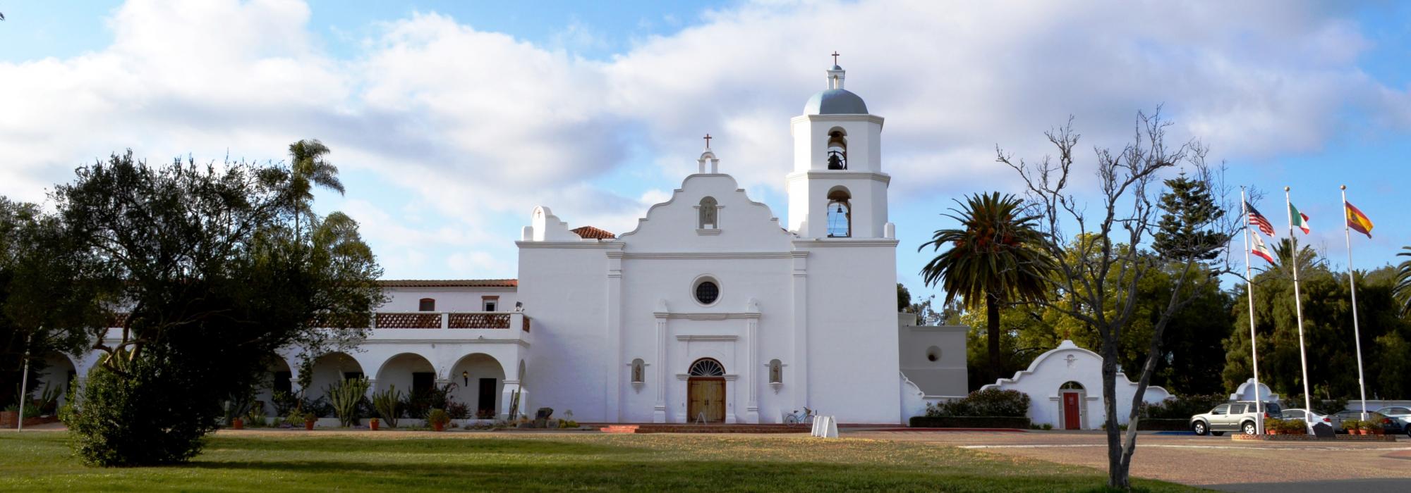 CA_SanDiego_Mission_San_Luis_Rey_de_Francia_Nandaro_2014_WikimediaCommons_002_hero.jpg CA_SanDiego_Mission_San_Luis_Rey_de_Francia_Nandaro_2014_WikimediaCommons_002_hero.jpg