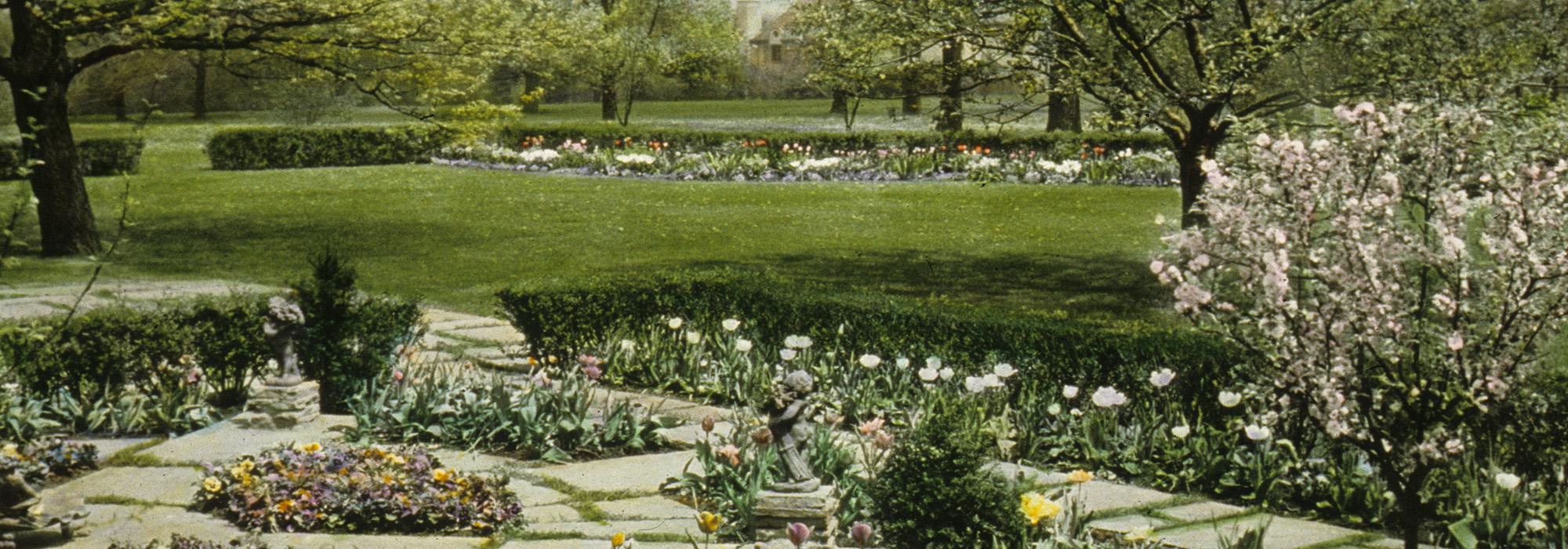 Welles Garden, Winnetka, Illinois