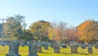 Portsmouth Friends Meetinghouse Parsonage and Cemetery, Portsmouth, RI