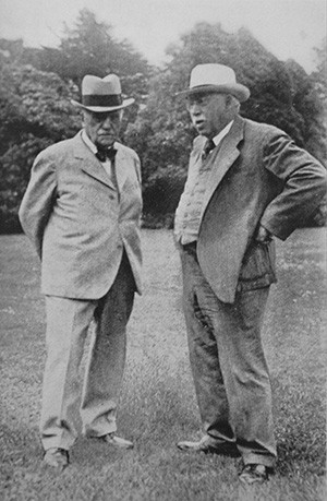 James Wilkinson Elliott (R) age 77, talking with John McLaren, age 89, 1935. Elliott had moved to California in 1923 and was known to many gardeners. McLaren  was the landscape architect and superintendent of Golden Gate Park, San Francisco