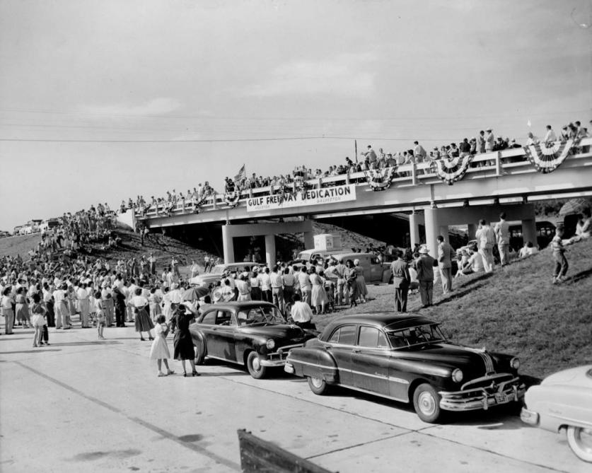 Houstonians gather  for the dedication of the Gulf Freeway on August 2, 1952. 
