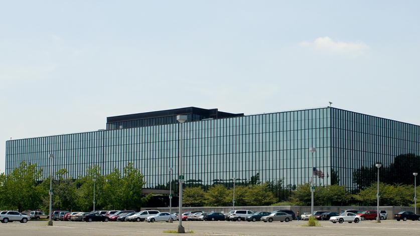 BellLabs_building_feature_BillWetzel.jpg Bell Laboratory, Holmdel, NJ