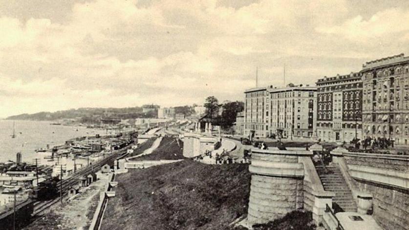 Riverside Park & Riverside Drive just north of 137th St in Harlem, NY      