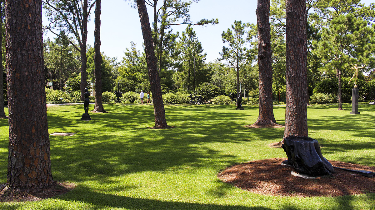 The Sydney And Walda Besthoff Sculpture Garden At The New Orleans