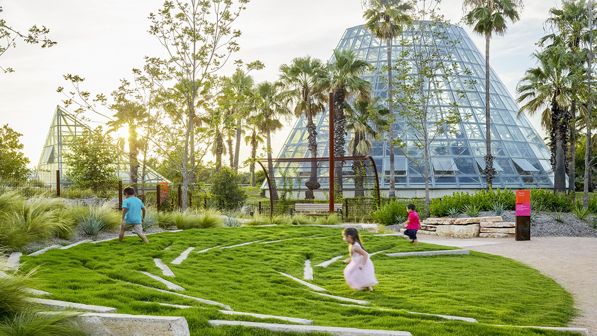 Origami In The Garden Unfolding At The San Antonio